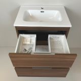 Badmeubel Nogal 60cm, noten 'look' met keramische wastafel